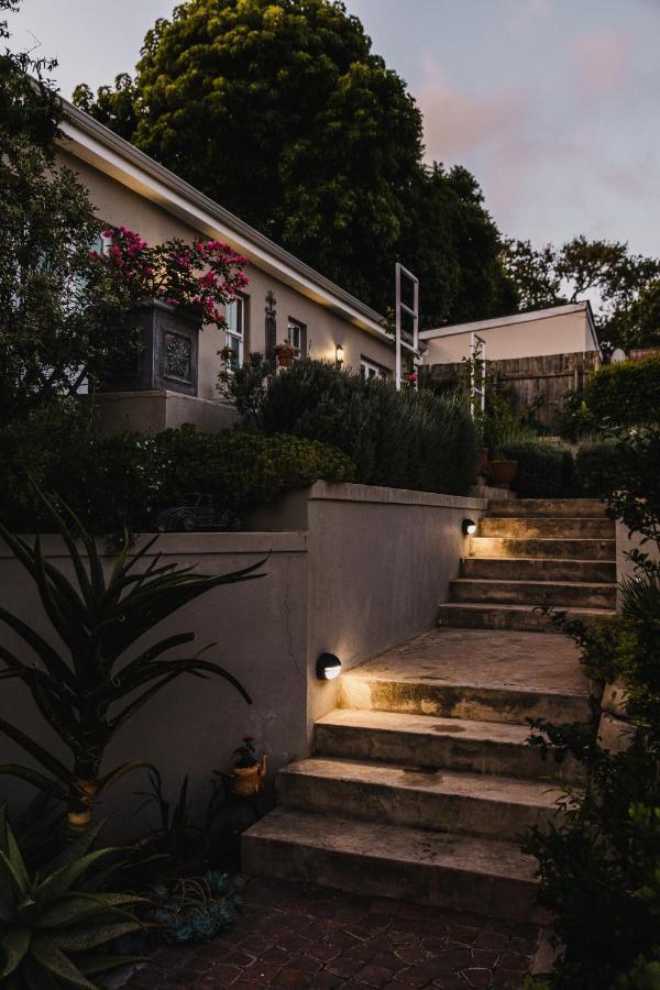 Cornerstone Manor Bed & Breakfast Grahamstown Exterior photo